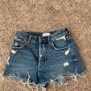 Denim Zara shorts hi rise